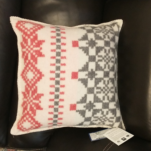 NWT Barker Textiles 100% New Zealand wool throw pillow - Picture 2 of 4